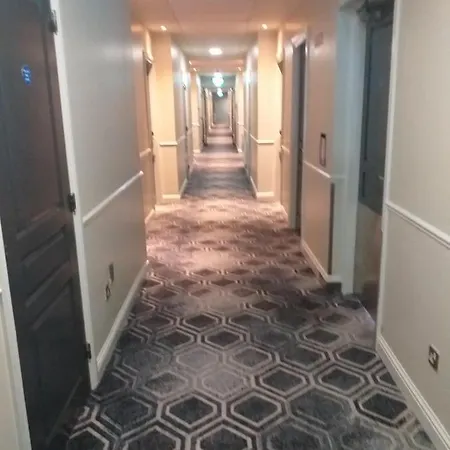 Hotel The Parkavon 3*